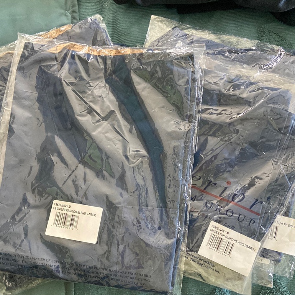 Fashion Seal Scrubs BRAND NEW - 2 scrub tops, 4 scrub pants